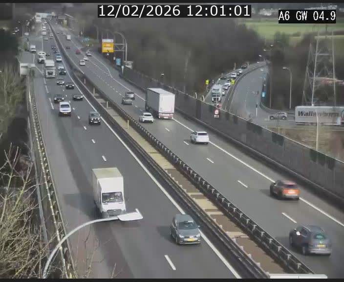 Traffic live webcam Luxembourg Croix de Cessange - A6 - BK 4.9 - direction Belgique