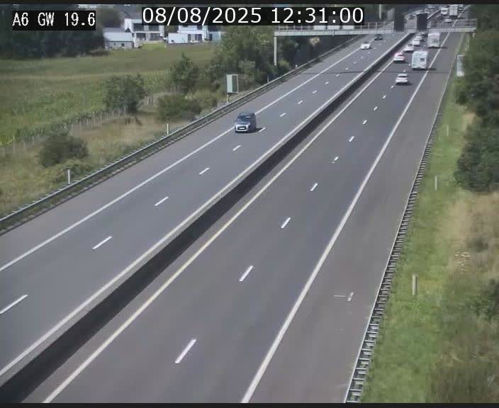 Traffic live webcam Luxembourg - Steinfort - A6 - BK 19.6 - direction Belgique