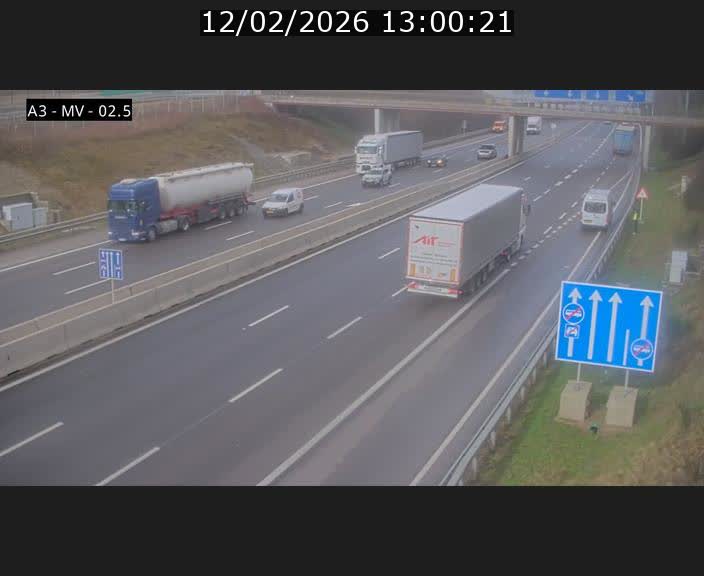 Webcam autoroute A3 au Luxembourg à proximité de la Croix de Gasperich. Vue orientée vers Luxembourg