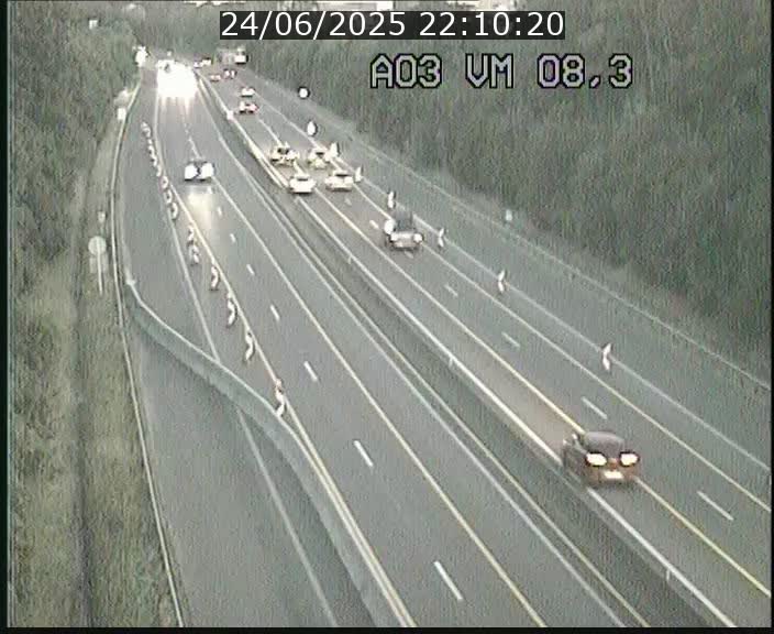 Traffic live webcam Luxembourg Bettembourg - A3 - BK 8.3 - direction France