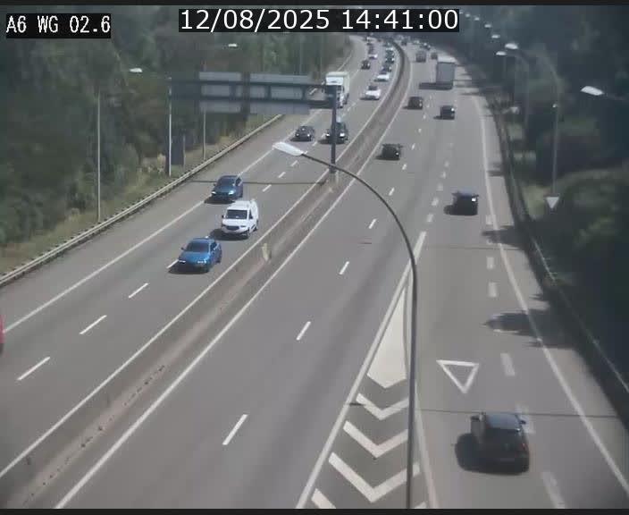 Traffic live webcam Luxembourg Croix de Cessange - A6 - BK 2.6 - direction France/Allemagne