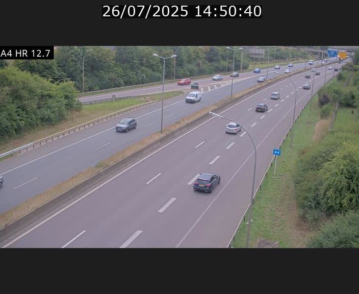 Traffic live webcam Luxembourg Esch sur Alzette - A4 - BK 12.7 - direction Esch-Belval