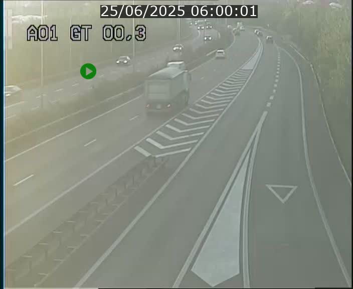 Traffic live webcam Luxembourg Croix de Gasperich - A1 direction Kirchberg - BK 0.3