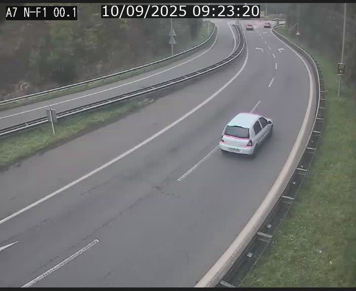 Webcam autoroute Luxembourg A7 située dans la sortie 1 Waldhof, vers la N11, avant le Tunnel Stafelter