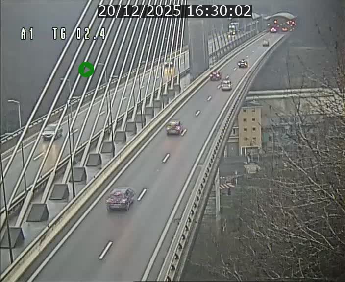 Traffic live webcam Luxembourg Sandweiler - A1 direction Luxembourg-ville - BK 2.4