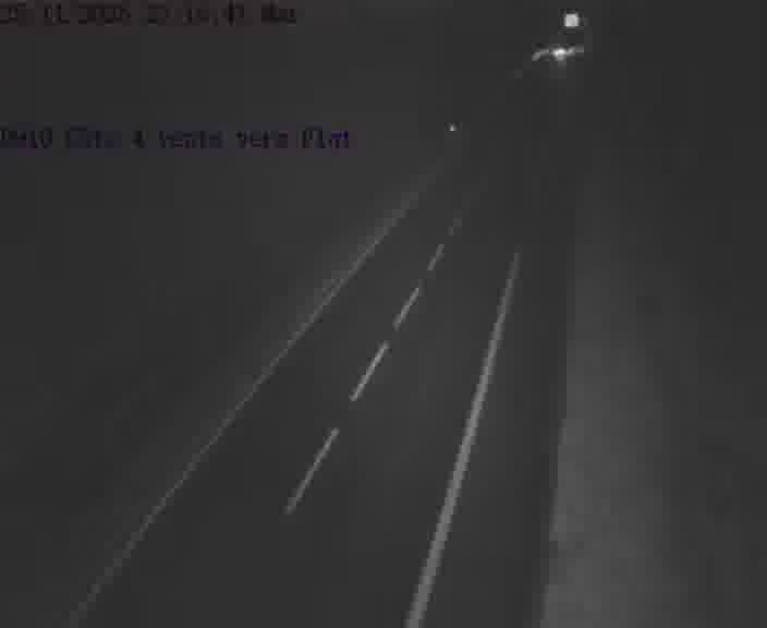 Webcam sur la D910 située dans la Côte des 4 vents. Vue orientée vers le haut de la côte, vers Faulquemont