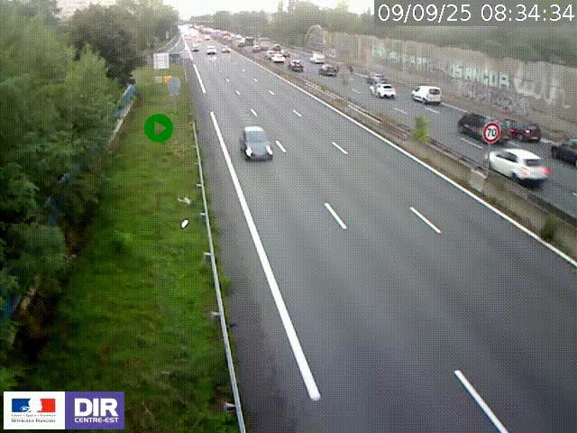 Webcam à Bron sur l'A43 à la jonction avec le boulevard périphérique de Lyon (D383). Vue orientée vers Lyon