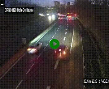 Webcam routière à hauteur de Bois-Guillaume en périphérie de Rouen. Vue orientée vers Rouen