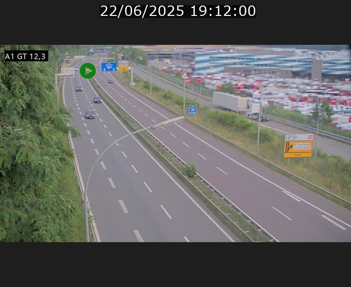 Traffic live webcam Luxembourg Senningerberg - A1 direction Allemagne - BK 12.3