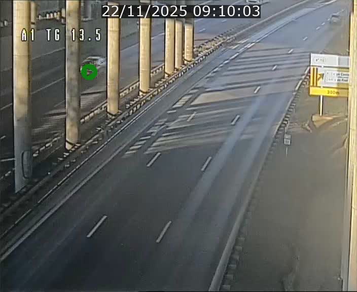 Traffic live webcam Luxembourg Senningen - A1 direction Luxembourg - BK 13.5