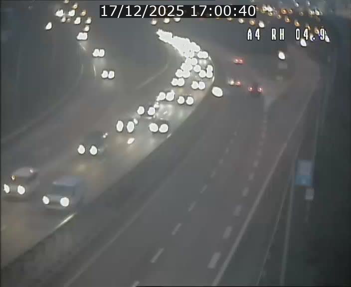 Traffic live webcam Luxembourg Leudelange - A4 - BK 4.9 - direction Luxembourg