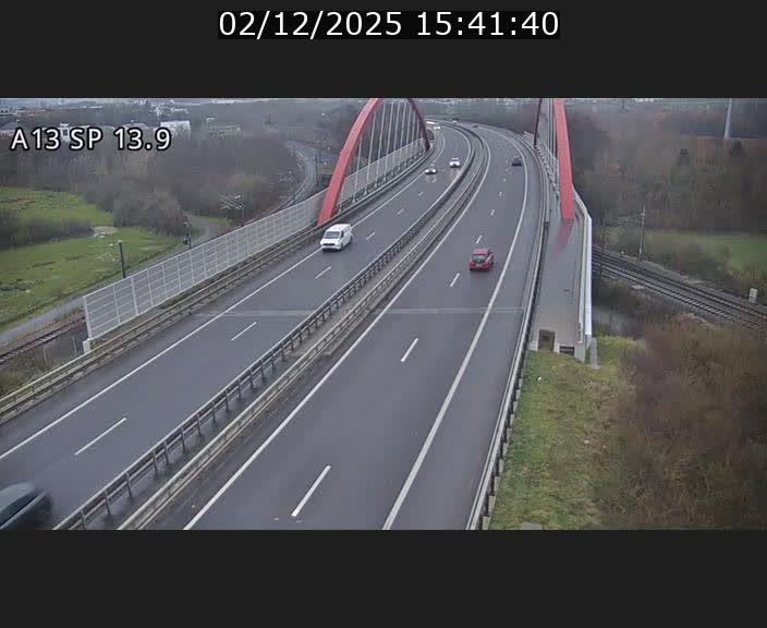 Traffic live webcam Luxembourg Kayl - A13 direction Esch-sur-Alzette/Luxembourg-ville - BK 13.9