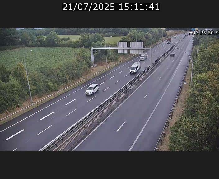 Traffic live webcam Luxembourg Croix de Bettembourg, rond-point d'Hellange - A13 direction Allemagne - BK 20.9