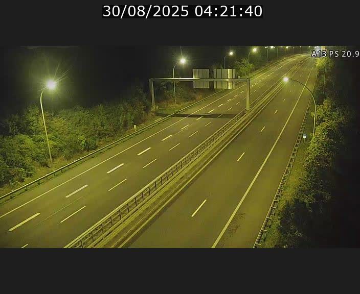 Traffic live webcam Luxembourg Croix de Bettembourg, rond-point d'Hellange - A13 direction Allemagne - BK 20.9