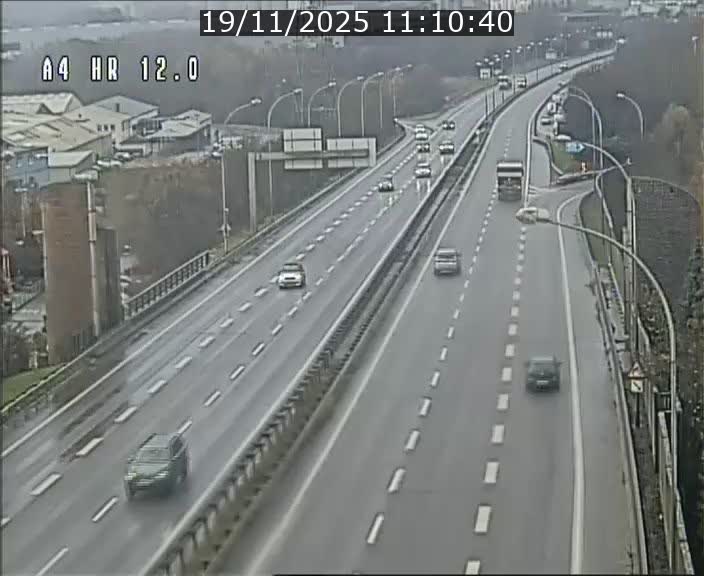Traffic live webcam Luxembourg Jonction Foetz - A4 - BK 12.0 - direction Esch sur Alzette