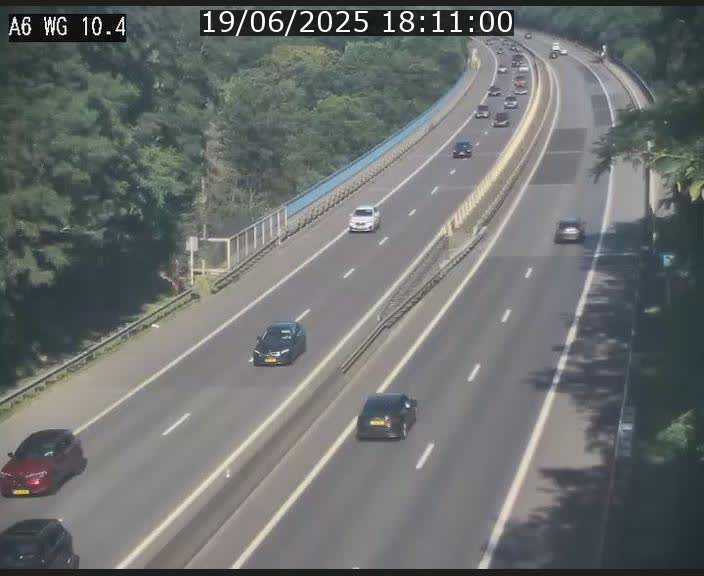 Traffic live webcam Luxembourg Mamer - A6 - BK 10.4 - direction Luxembourg/France/Allemagne