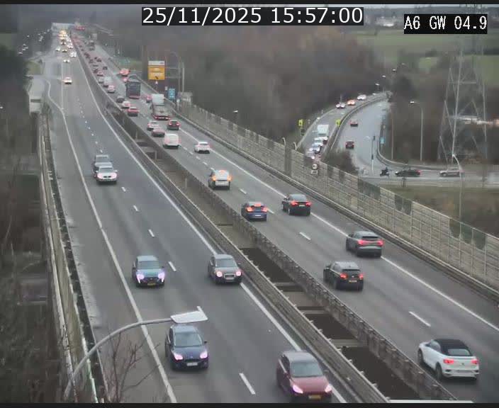 Traffic live webcam Luxembourg Croix de Cessange - A6 - BK 4.9 - direction Belgique