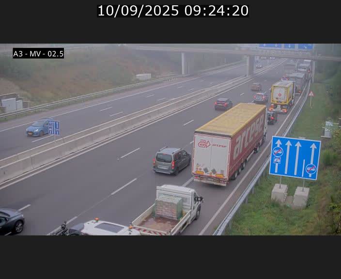 Webcam autoroute A3 au Luxembourg à proximité de la Croix de Gasperich. Vue orientée vers Luxembourg