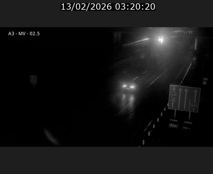 Webcam autoroute A3 au Luxembourg à proximité de la Croix de Gasperich. Vue orientée vers Luxembourg