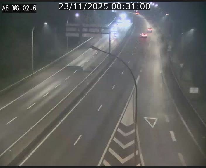 Traffic live webcam Luxembourg Croix de Cessange - A6 - BK 2.6 - direction France/Allemagne