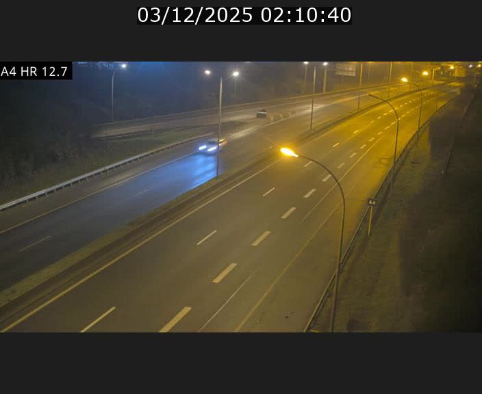 Traffic live webcam Luxembourg Esch sur Alzette - A4 - BK 12.7 - direction Esch-Belval