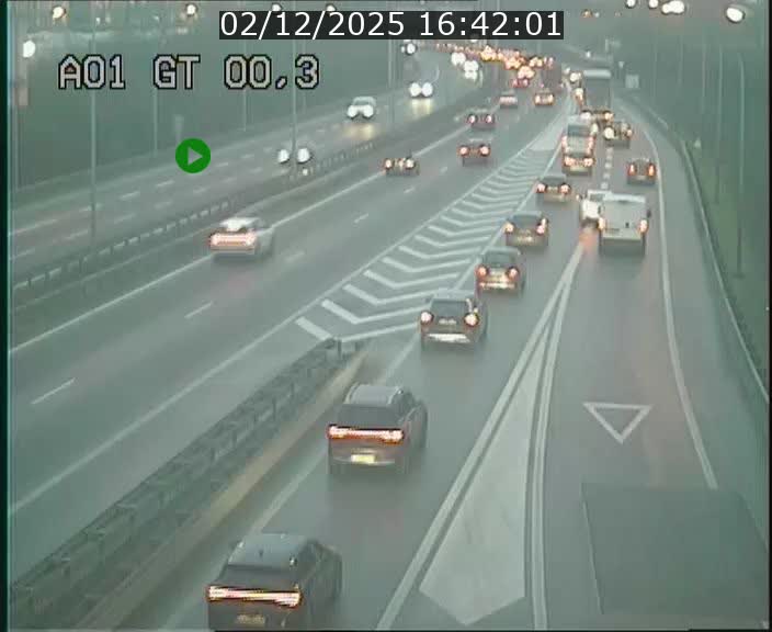 Traffic live webcam Luxembourg Croix de Gasperich - A1 direction Kirchberg - BK 0.3