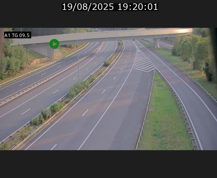 Traffic live webcam Luxembourg Jonction Grünewald - A1 direction Luxembourg-ville - BK 9.5