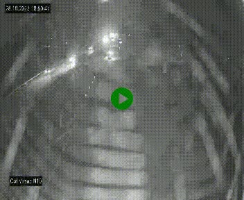 Vue en direct de l'autoroute A10 grâce à un drône situé au-dessus du péage de Virsac