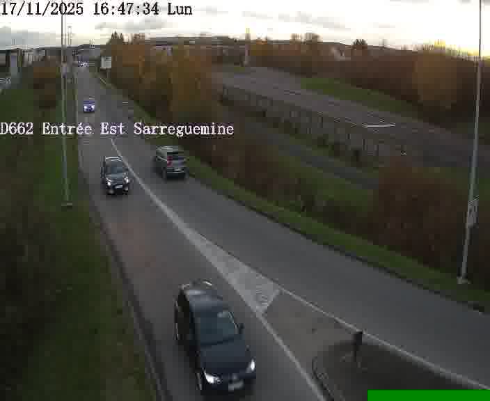 Point de vue trafic déployé sur D662 (France) à Sarreguemines, regardant vers Sarreguemines, aidant conducteurs et services à anticiper les flux.