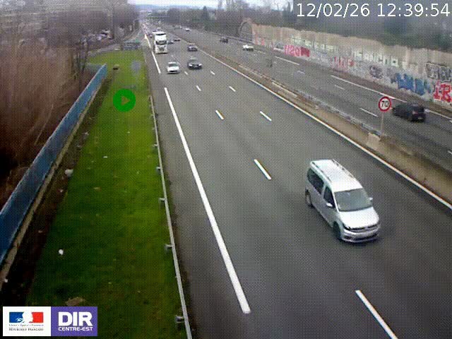 Webcam à Bron sur l'A43 à la jonction avec le boulevard périphérique de Lyon (D383). Vue orientée vers Lyon