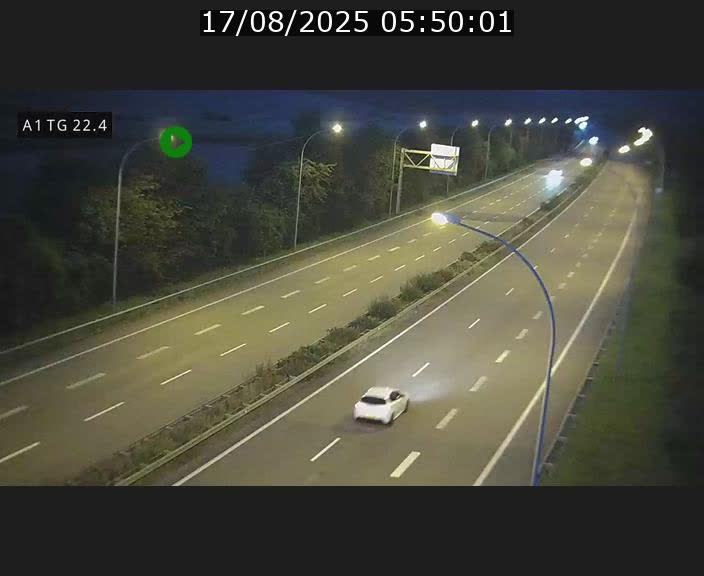 Traffic live webcam Luxembourg Flaxweiler - A1 direction Luxembourg - BK 22.4