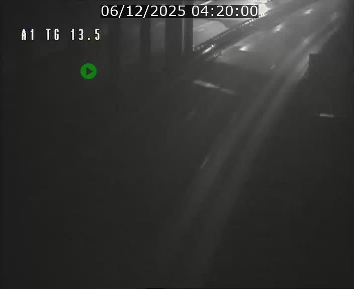 Traffic live webcam Luxembourg Senningen - A1 direction Luxembourg - BK 13.5