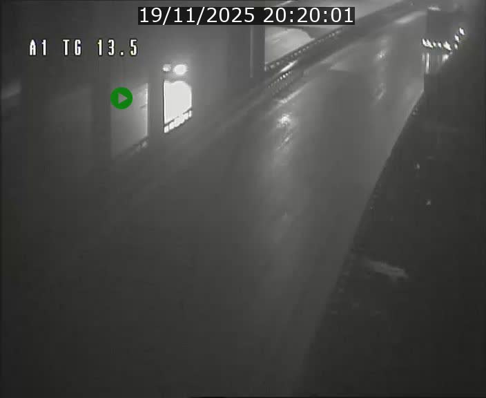 Traffic live webcam Luxembourg Senningen - A1 direction Luxembourg - BK 13.5