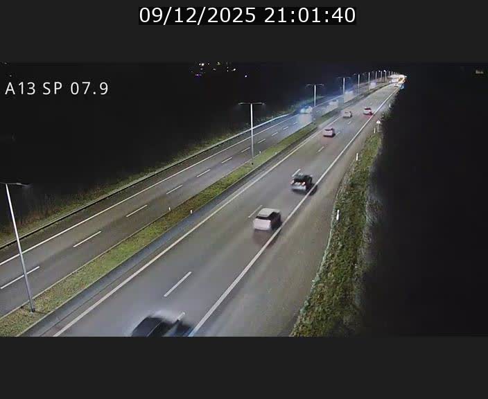 Traffic live webcam Luxembourg Jonction Lankelz - A13 direction Pétange - BK 7.9