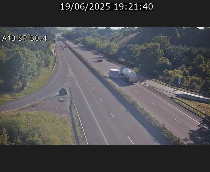 Traffic live webcam Luxembourg Altwies - A13 direction Luxembourg-ville - BK 30.4