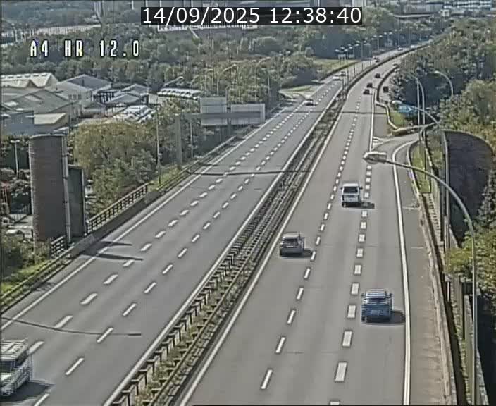 Traffic live webcam Luxembourg Jonction Foetz - A4 - BK 12.0 - direction Esch sur Alzette