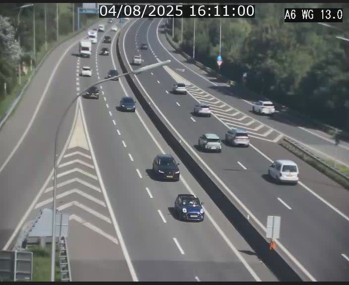 Traffic live webcam Luxembourg Mamer - A6 - BK 13 - direction Luxembourg/France/Allemagne