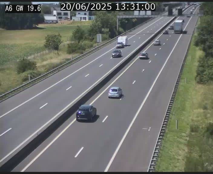 Traffic live webcam Luxembourg - Steinfort - A6 - BK 19.6 - direction Belgique