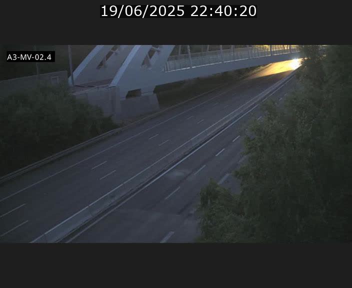 Webcam autoroute de la France (A3) au Luxembourg à Fentange, à proximité de la Croix de Gasperich. Vue orientée vers la Cloche d'Or