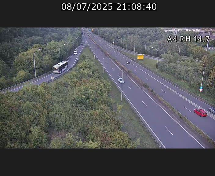 Traffic live webcam Luxembourg Jonction Lankelz - A4 - BK 14.7 - direction Luxembourg