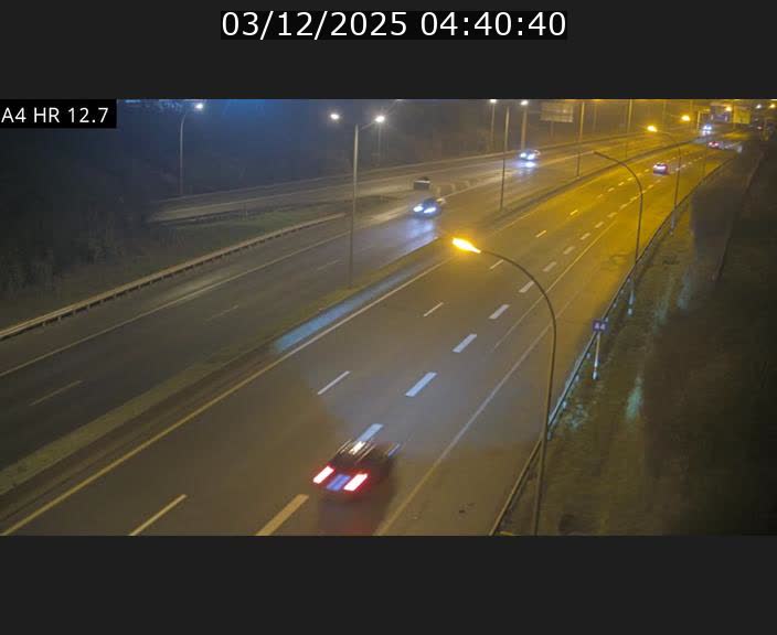 Traffic live webcam Luxembourg Esch sur Alzette - A4 - BK 12.7 - direction Esch-Belval