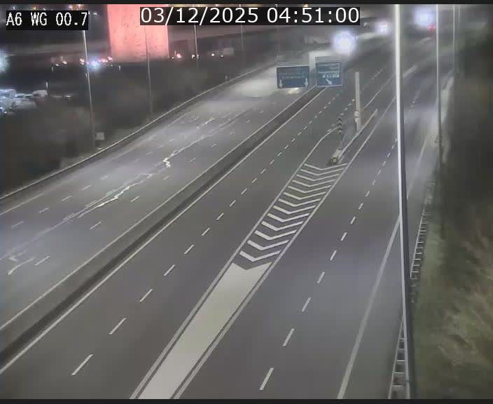 Traffic live webcam Luxembourg Croix de Cessange - A6 - BK 0.7 - direction A3 France