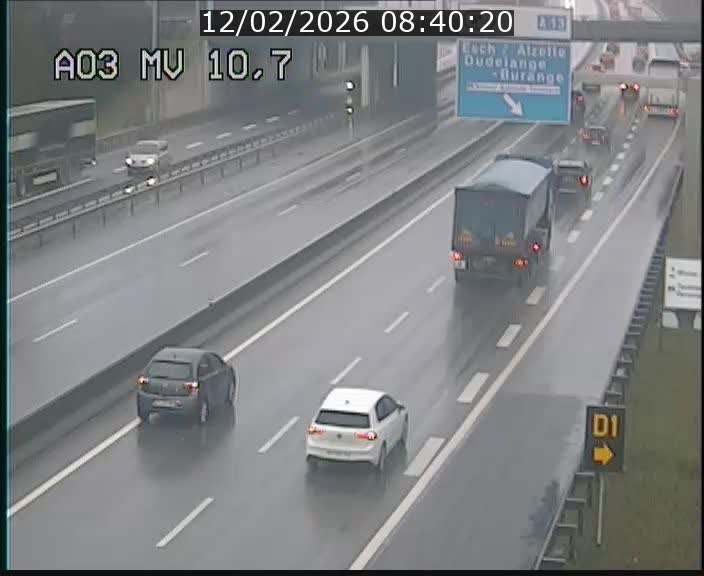 Traffic live webcam Luxembourg Croix de Bettembourg - A3 - BK 10.7 - direction France