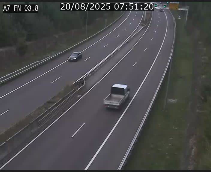 Caméra autoroute Luxembourg A7 - Passage à gibier Rëngelbour - direction Tunnel Stafelter