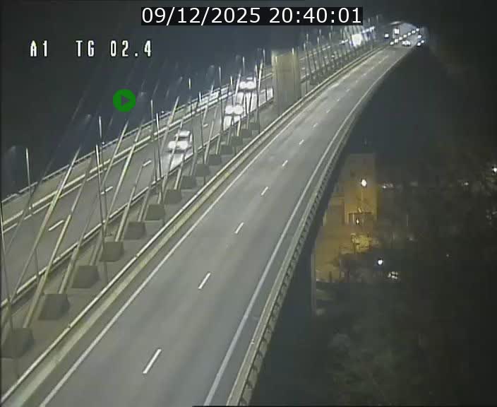 Traffic live webcam Luxembourg Sandweiler - A1 direction Luxembourg-ville - BK 2.4