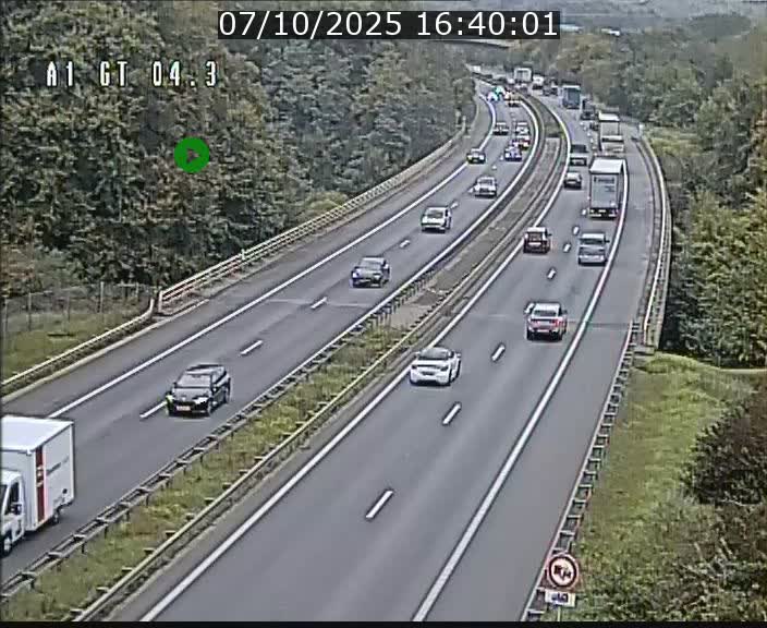 Traffic live webcam Luxembourg Itzig - A1 direction Sandweiler - BK 4.3
