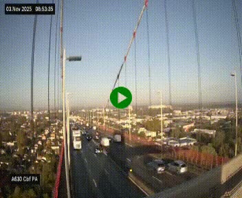 Webcam autoroute sur le périphérique de Bordeaux (A630) au nord de la ville. Caméra située sur le Pont d'Aquitaine.