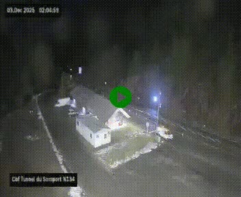 Webcam à l'entrée du tunnel du Somport, côté français, sur la N134, dans les Pyrénées, en direction de l'Espagne, à 1116 mètres d'altitude