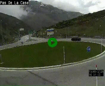 Webcam sur la N22 au niveau du poste frontière entre la France et Andorre à proximité de Pas de la Case à plus de 2000 mètres d'altitude