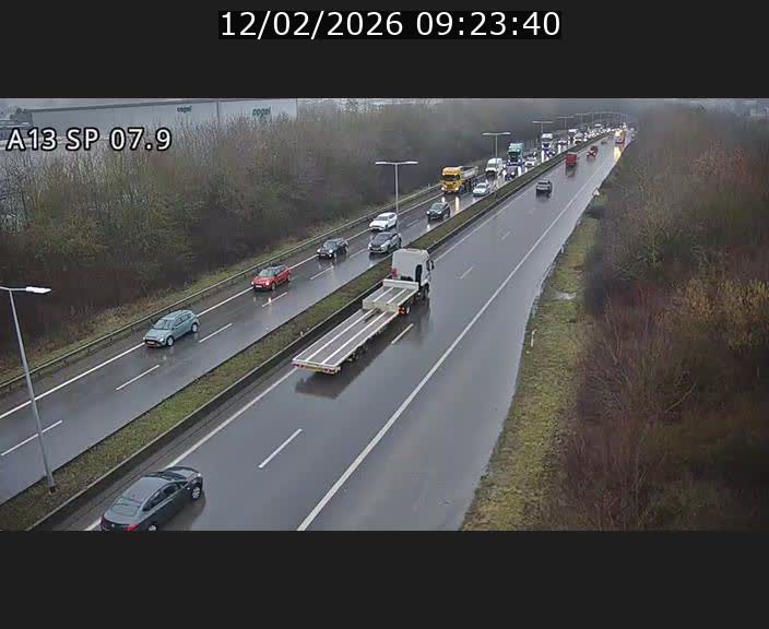 Traffic live webcam Luxembourg Jonction Lankelz - A13 direction Pétange - BK 7.9